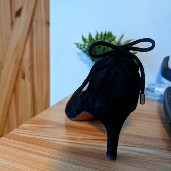Elegant black suede pointed high heel (kitten) Franco Sarto shoes 7.5/37.5 - Picture 3 of 5